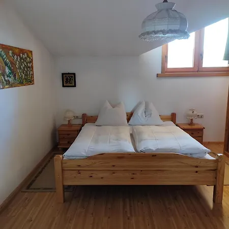 Steindl Apartment *